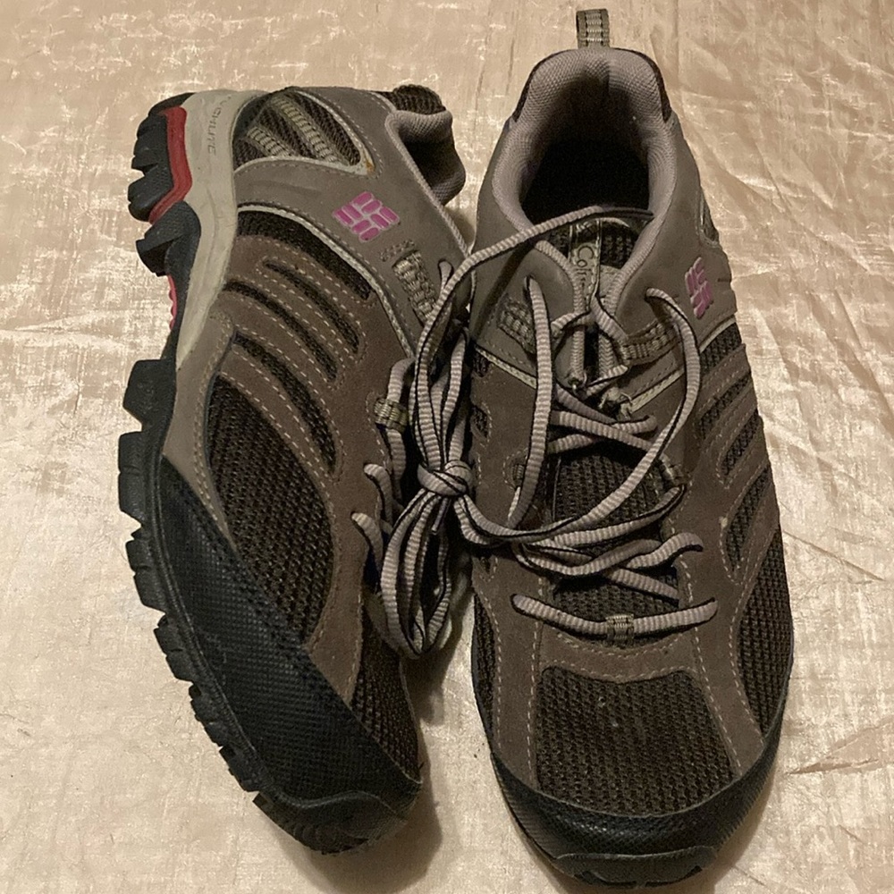 Columbia Shasta Ridge Hiking Shoes